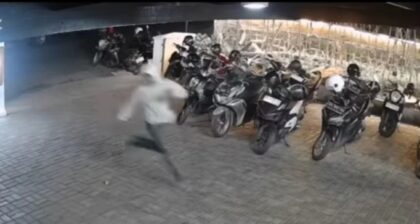 Aksi Gangster Banjarbaru Bawa Sajam Berujung Babak Belur Dihajar Warga