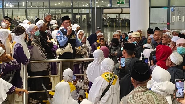 760 Jemaah Haji Banyuwangi Tertahan di Jeddah, Kepulangan Ditunda 