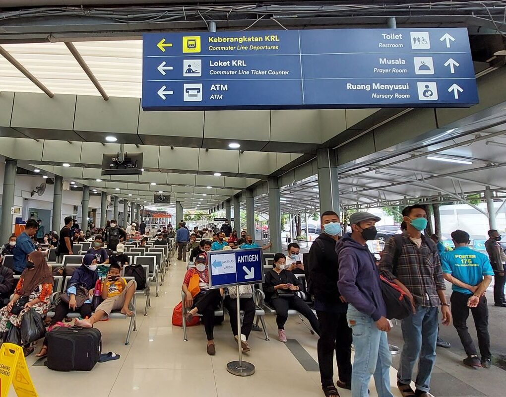Tiket Kereta Api Laris Saat Libur Sekolah, Diskon KAI Dongkrak Penjualan