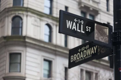 Wall Street Menguat Tajam! Sinyal Positif dari Data Tenaga Kerja AS