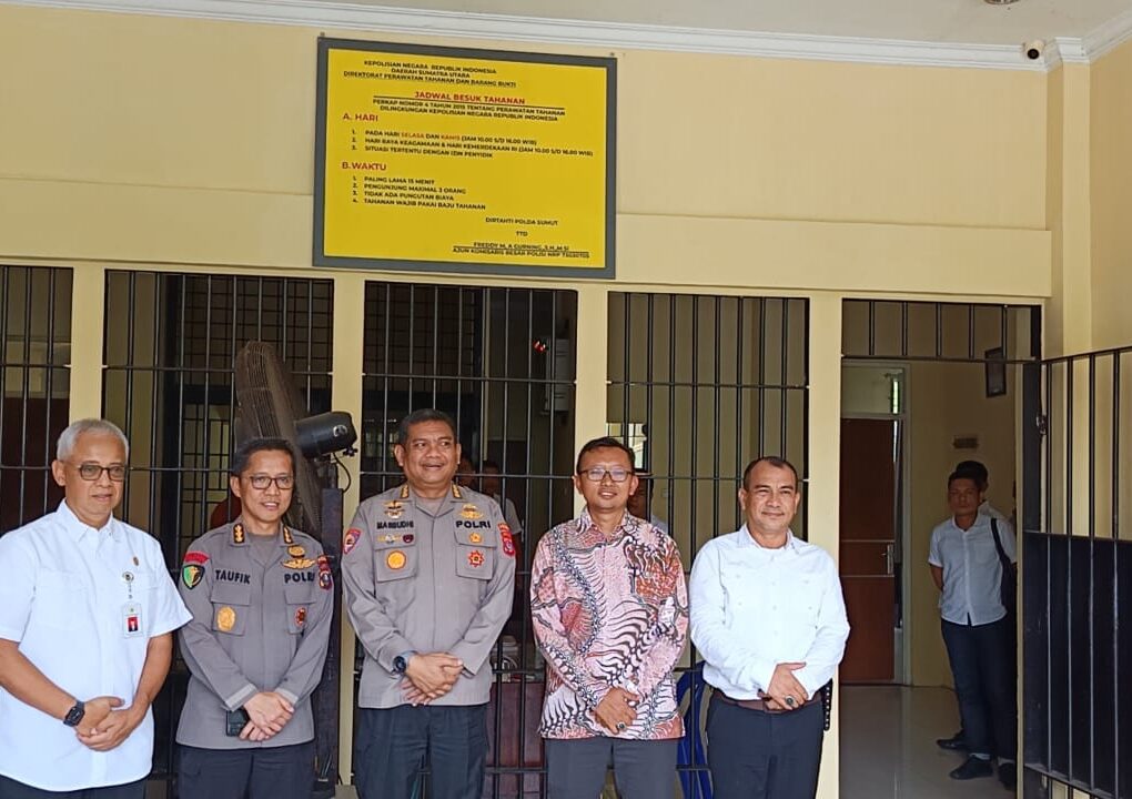 Kompolnas RI bersama dengan tim juri melakukan kunjungan ke Markas Polda Sumut dalam rangka Kompolnas Award 2025.(istimewa)