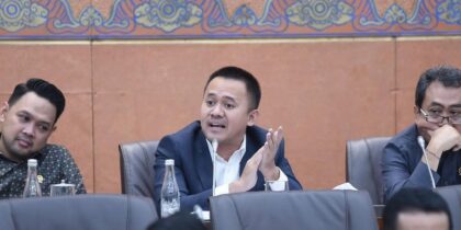 Pajak Amplop Kondangan Disorot DPR, Mufti Anam: Rakyat Keringat Dingin