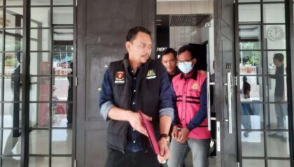 Sekdes di Majalengka Diduga Korupsi Dana Desa Rp513 Juta untuk Mobile Legend