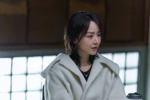 Review Drama Korea The Art of Sarah, Misteri Identitas dan Ambisi yang Membius Penonton